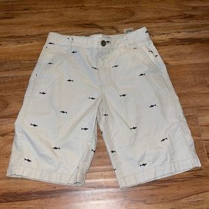 Old Navy adjustable waist shark shorts‎